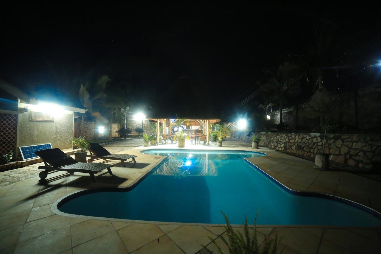 Entebbe Palm Hotel Exterior photo